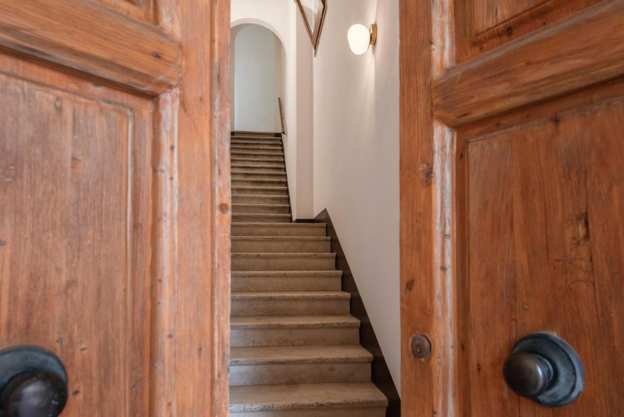 Апартаменти Palazzo Degli Archi Сан-Вінченцо Екстер'єр фото